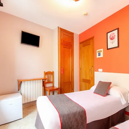 Bar El Gato Del Acueducto Πανσιόν 2*