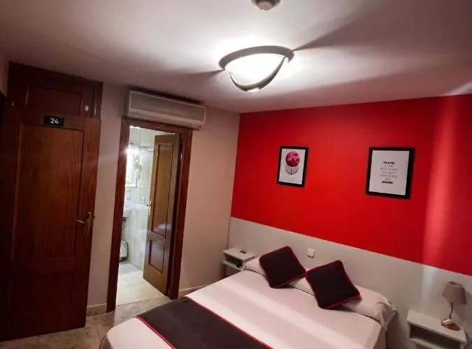 Guest house Bar El Gato Del Acueducto 2*